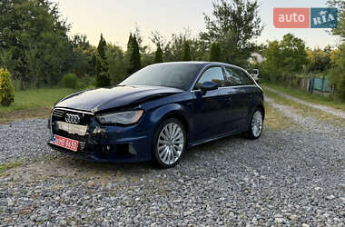 Хэтчбек Audi A3 2016 в 