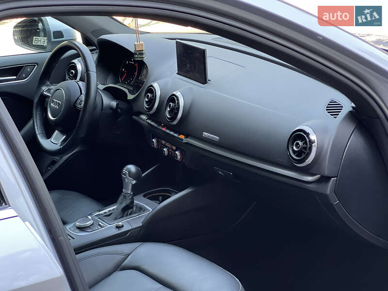 Седан Audi A3 2014 в Одессе