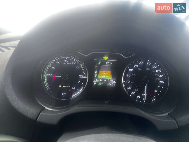 Хэтчбек Audi A3 2016 в Хмельницком