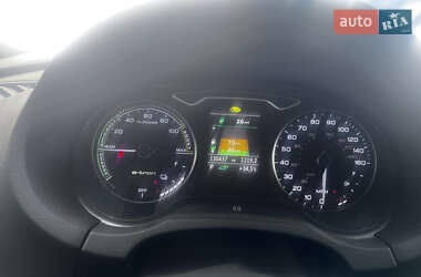 Хетчбек Audi A3 2016 в 