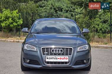 Хэтчбек Audi A3 2009 в 