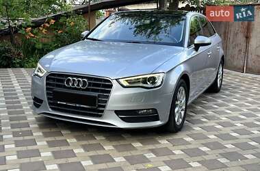 Хэтчбек Audi A3 2015 в Киеве