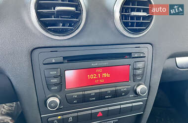 Хэтчбек Audi A3 2013 в 
