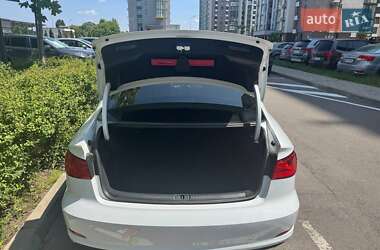 Седан Audi A3 2016 в Киеве