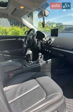 Седан Audi A3 2016 в Киеве