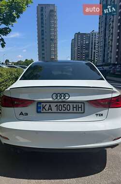 Седан Audi A3 2016 в Киеве