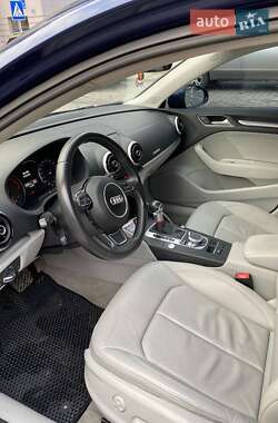 Седан Audi A3 2015 в 