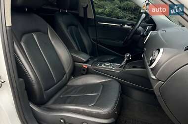 Седан Audi A3 2015 в 