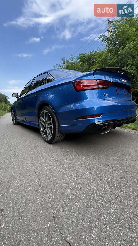 Седан Audi A3 2017 в Харькове