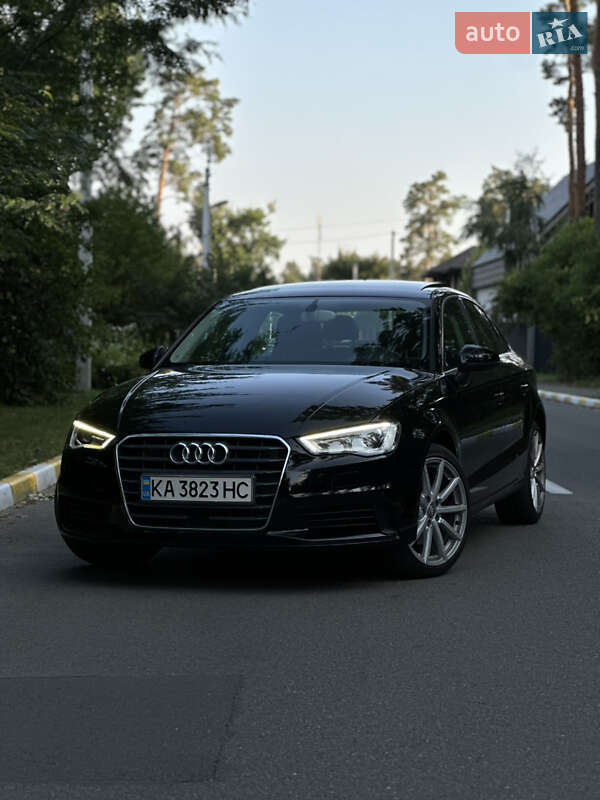Седан Audi A3 2014 в 