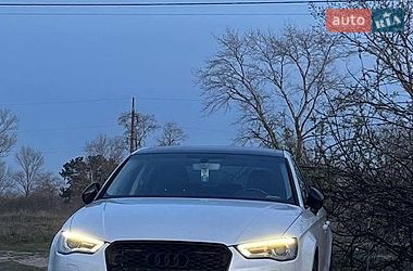 Седан Audi A3 2016 в Киеве