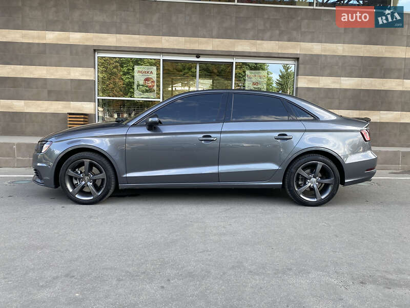 Седан Audi A3 2015 в Тернополі
