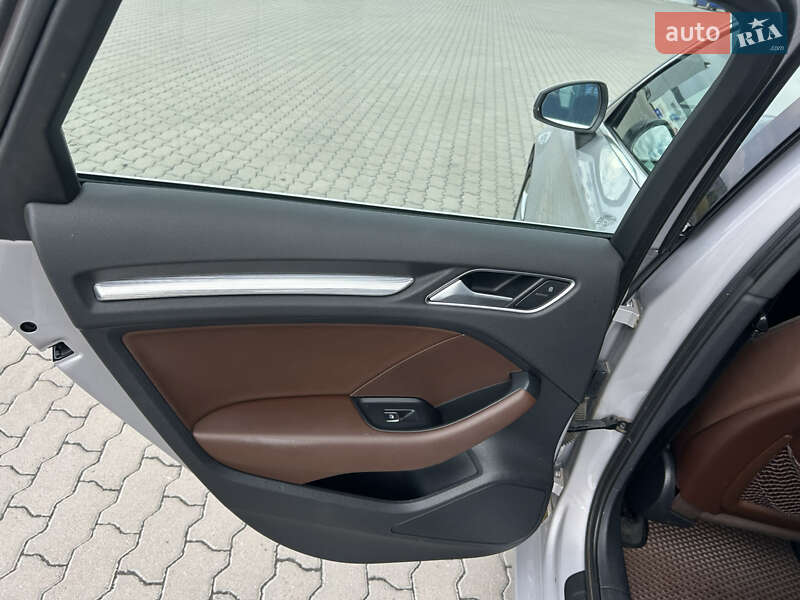 Седан Audi A3 2014 в Львове