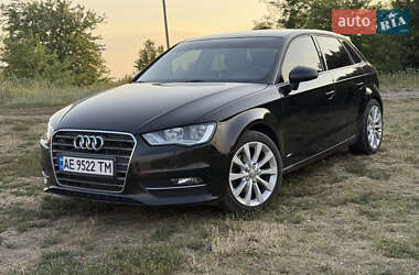 Хетчбек Audi A3 2015 в Павлограді