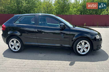 Хэтчбек Audi A3 2009 в 