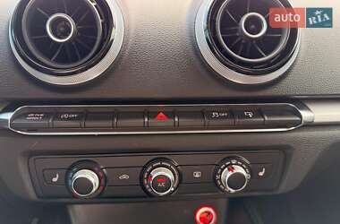 Хетчбек Audi A3 2016 в 