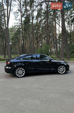 Седан Audi A3 2015 в 