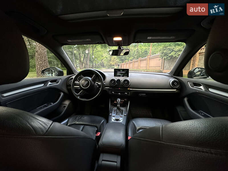 Седан Audi A3 2015 в Чернигове