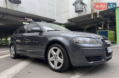 Хэтчбек Audi A3 2005 в 