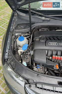 Хэтчбек Audi A3 2005 в 