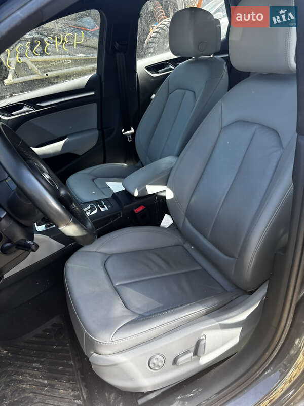 Седан Audi A3 2018 в Стрию