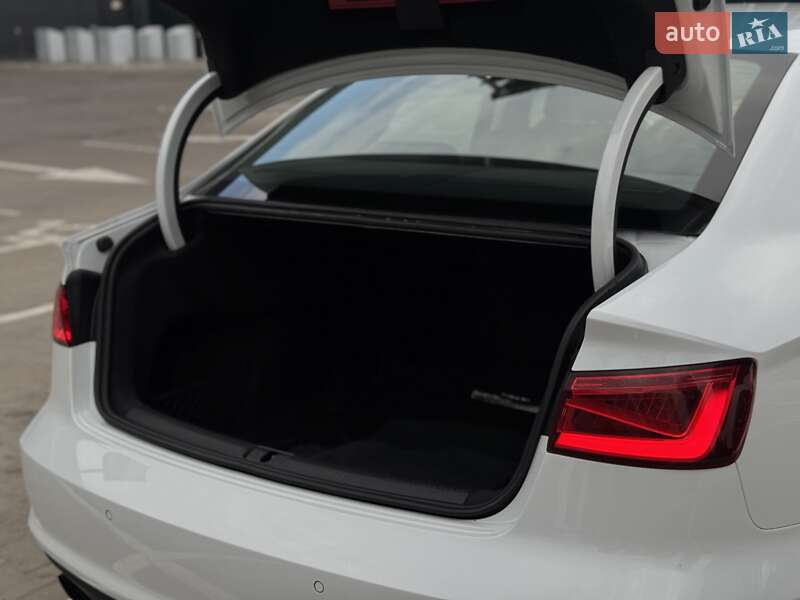 Седан Audi A3 2013 в Києві