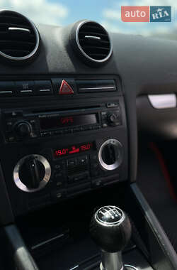 Хетчбек Audi A3 2003 в 