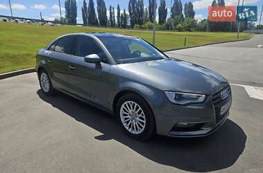 Седан Audi A3 2016 в Киеве