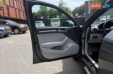 Седан Audi A3 2015 в 