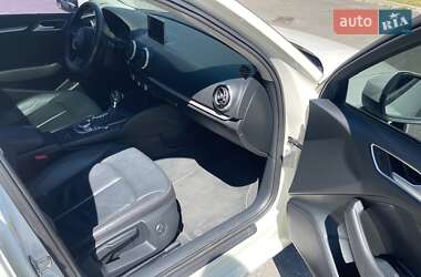 Седан Audi A3 2014 в 