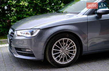 Хэтчбек Audi A3 2016 в 