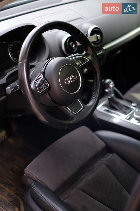 Хетчбек Audi A3 2016 в Львові