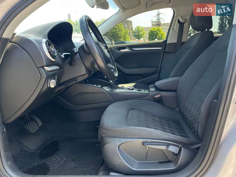 Седан Audi A3 2013 в Києві