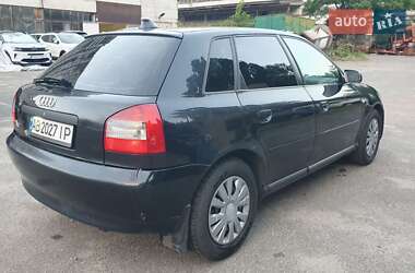 Хэтчбек Audi A3 2002 в 