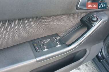 Хэтчбек Audi A3 2002 в 