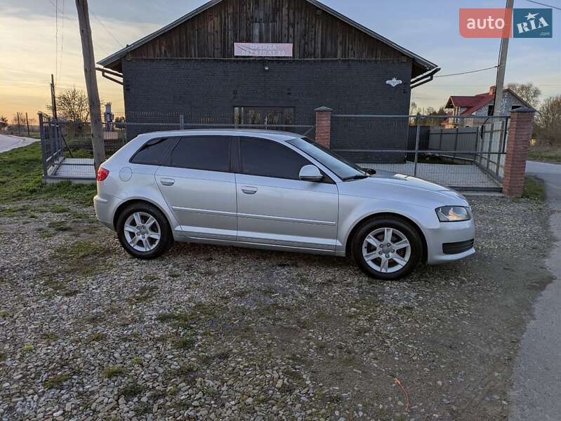 Хетчбек Audi A3 2009 в Самборі