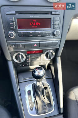 Хэтчбек Audi A3 2011 в 