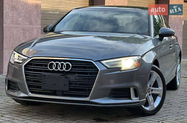 Седан Audi A3 2018 в 