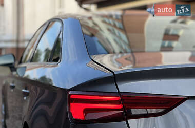 Седан Audi A3 2018 в 