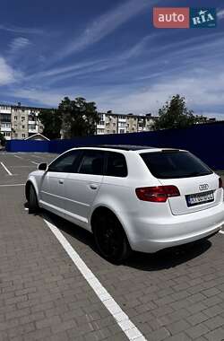 Хэтчбек Audi A3 2009 в 