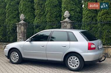 Хетчбек Audi A3 2002 в 