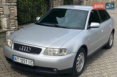 Хетчбек Audi A3 2002 в 