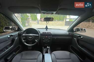 Хетчбек Audi A3 2002 в 