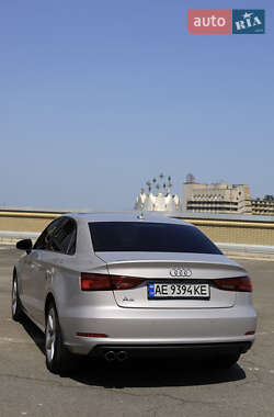 Седан Audi A3 2014 в 