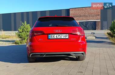 Хэтчбек Audi A3 2016 в 