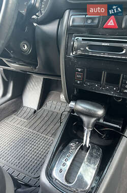 Хетчбек Audi A3 2000 в 