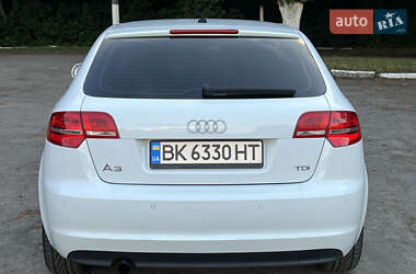 Хетчбек Audi A3 2010 в 