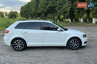 Хетчбек Audi A3 2010 в 