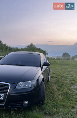 Хетчбек Audi A3 2004 в 