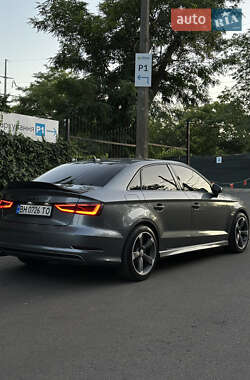 Седан Audi A3 2016 в 